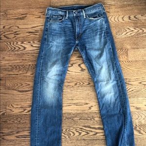 Men’s Levi’s 513 Blue Jeans. W: 32 L:30